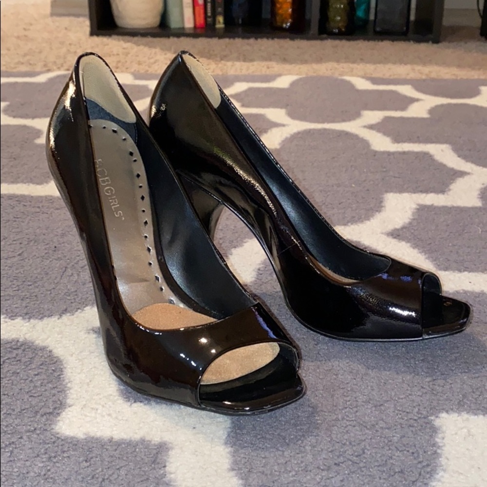 Black peep toe heels